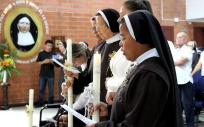 Jubileo de Fidelidad: Celebración de 25, 50 y 60 Años de Vida Consagrada